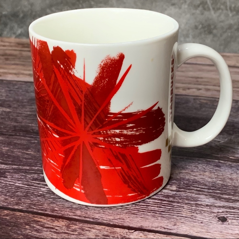 Starbucks ~ Red. Christmas Star Burst 2014